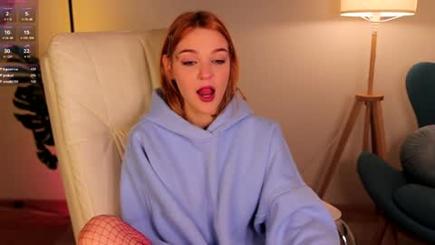 Amanda  fox online show from February 2, 4:48 am