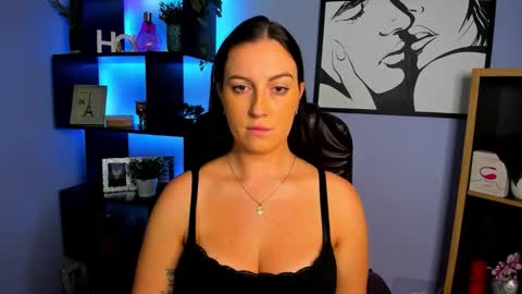 Amanda online show from November 17, 2:19 pm