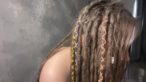 Amanda online show from March 29, 8:49 am