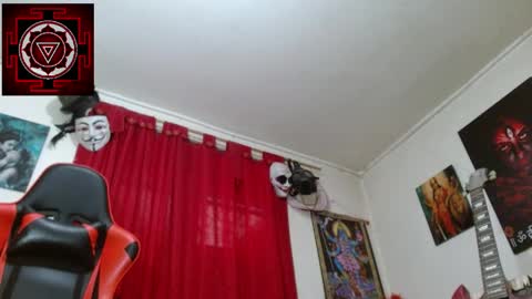 Amanda Valeska online show from April 9, 5:18 pm