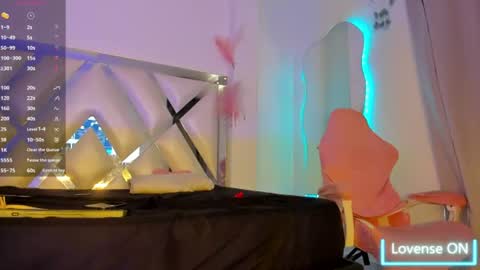 amandaa_fox_ online show from June 13, 6:40 pm