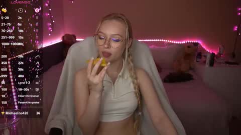 Amanda online show from February 9, 12:42 pm