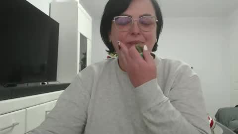 Anda online show from December 27, 10:45 am