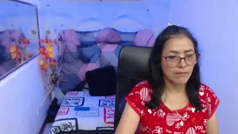 amandapeet online show from November 1, 5:45 pm