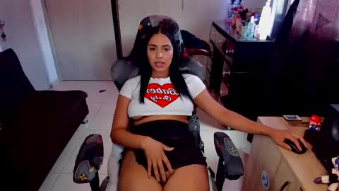 Amara Lux online show from November 4, 3:13 pm