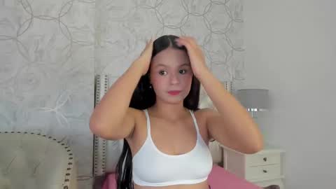 amara_rousse online show from November 4, 11:33 am