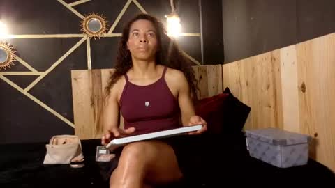 amara_vex online show from June 11, 12:14 pm
