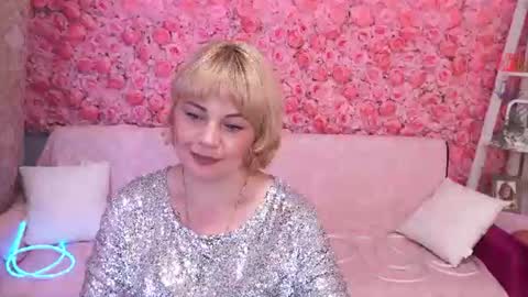 Sofia online show from June 10, 7:02 pm