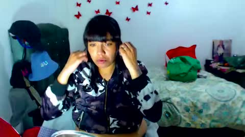 Amara Julia online show from September 18, 5:55 am