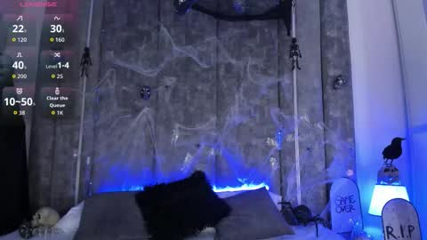 Emily online show from November 1, 12:15 pm