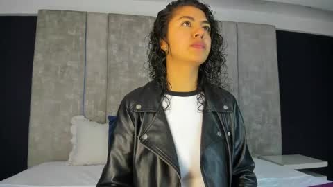 Emily online show from April 18, 12:07 pm