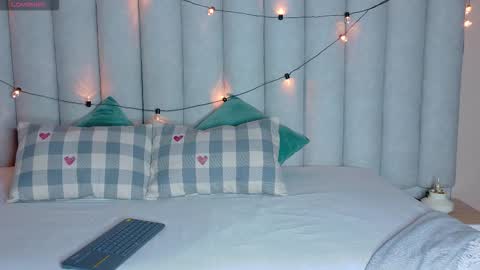 Amaris online show from December 22, 2:18 am