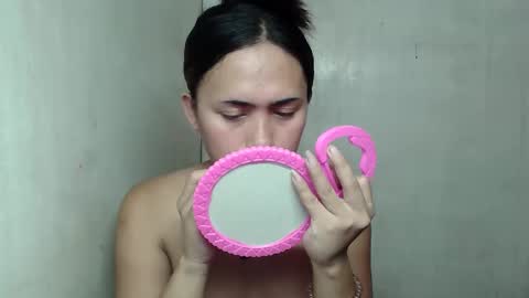 YELLA online show from October 8, 5:02 am