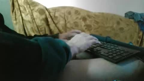 Snapshot of amazingcuteboy845 chatting on September 29, 1:10 pm amazingcuteboy845 online show from September 29, 1:10 pm