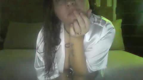 AmbarLunaa online show from April 22, 6:15 pm