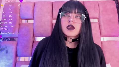 Snapshot of ambar_devon chatting on September 22, 6:56 pm online show from September 22, 6:56 pm
