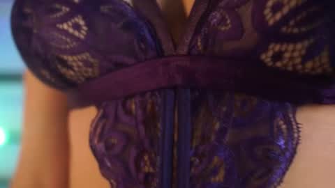 Julieta  online show from December 15, 11:50 am