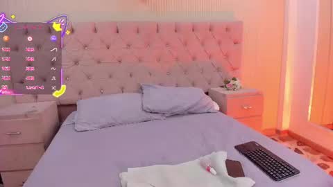 Ambar Dupont online show from July 8, 7:34 am