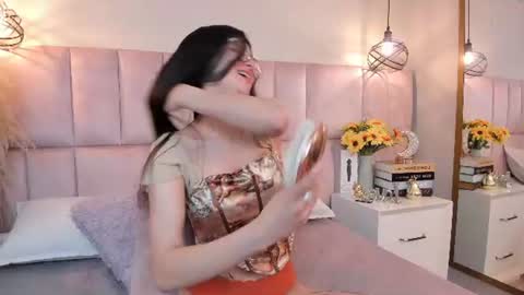 amber__hill__ online show from June 9, 12:49 pm