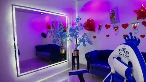 amber__rouge online show from February 13, 4:49 am