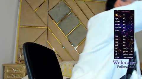 Amber  online show from November 11, 2:30 pm