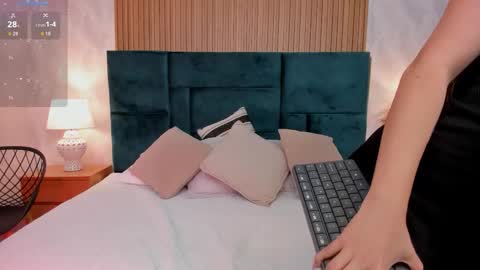 Emily online show from February 5, 7:17 pm