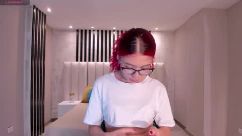 Amber Fox online show from December 21, 1:50 pm