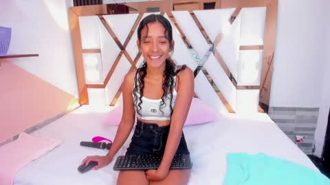 Amber online show from January 16, 6:48 pm