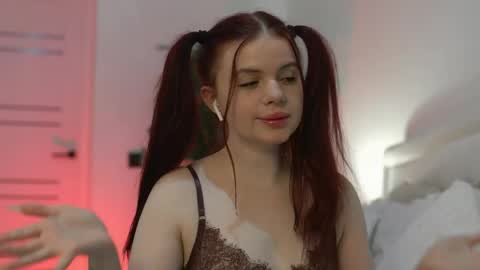 Amber online show from March 28, 10:00 pm