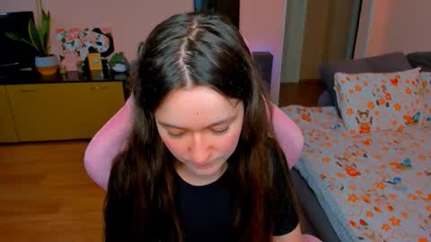 Snapshot of ameli_moon chatting on October 8, 2:01 pm Eileen online show from October 8, 2:01 pm