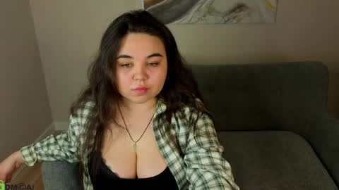 Ameli Watts online show from April 19, 1:17 am