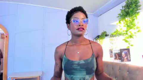 Amelia Adams online show from July 27, 7:11 pm