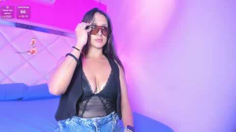 Amelia online show from June 7, 7:19 pm
