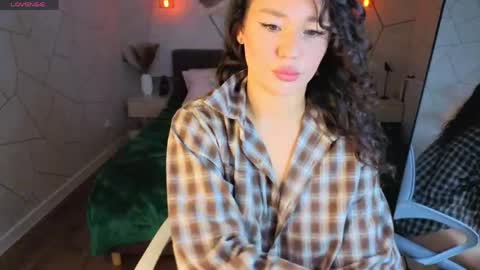 Amelia online show from May 25, 9:59 am