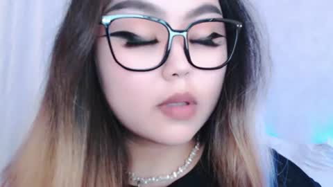 Amelia online show from June 12, 4:17 pm