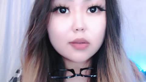 Amelia online show from June 5, 5:51 pm