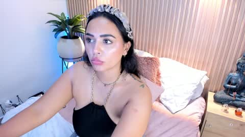 Amelie online show from January 17, 4:47 pm