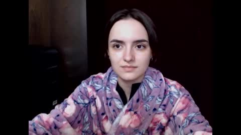 ameliebanshee online show from October 1, 8:35 am