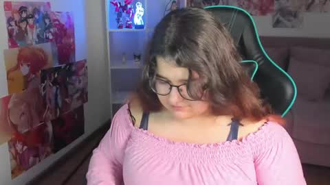 AmelieGraces online show from June 10, 5:12 pm