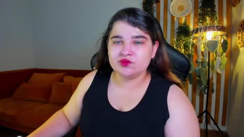 AmelieGraces online show from June 8, 5:03 pm