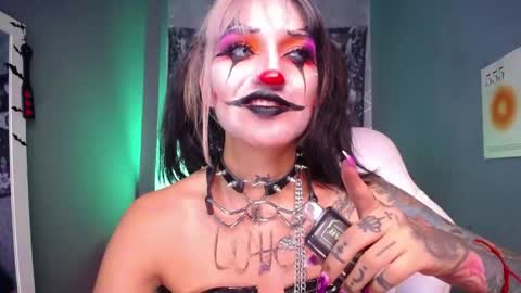 AMELIEROUS .. see you tomorrow  kisses online show from March 28, 8:27 am