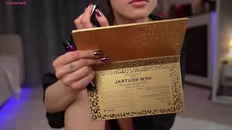 Amy  online show from October 31, 2:01 am