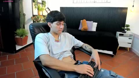 Snapshot of amethystshadow chatting on October 22, 3:24 pm amethystshadow online show from October 22, 3:24 pm