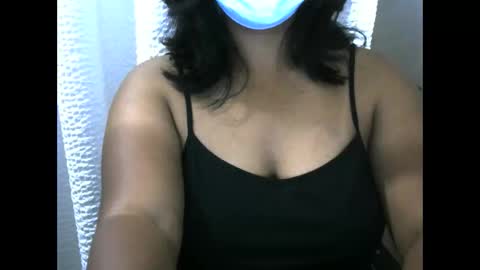 amichouu online show from December 17, 9:54 pm