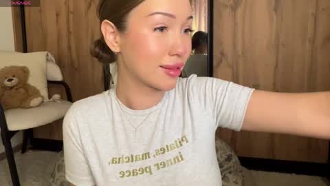 Amelia online show from June 4, 9:37 am