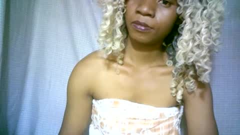 aminah01 online show from January 9, 1:02 pm