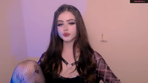 Amina online show from April 7, 10:34 pm