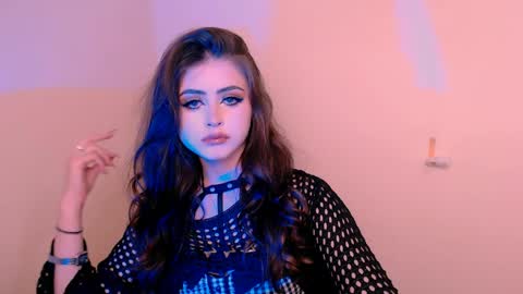 Amina online show from April 6, 10:33 pm