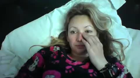 Snapshot of ammber3 chatting on October 2, 11:20 am Paula D online show from October 2, 11:20 am