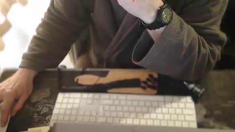 amslave4f online show from April 26, 12:14 pm